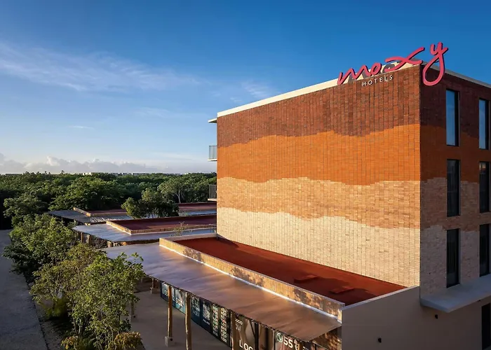 Hotel Moxy 4*