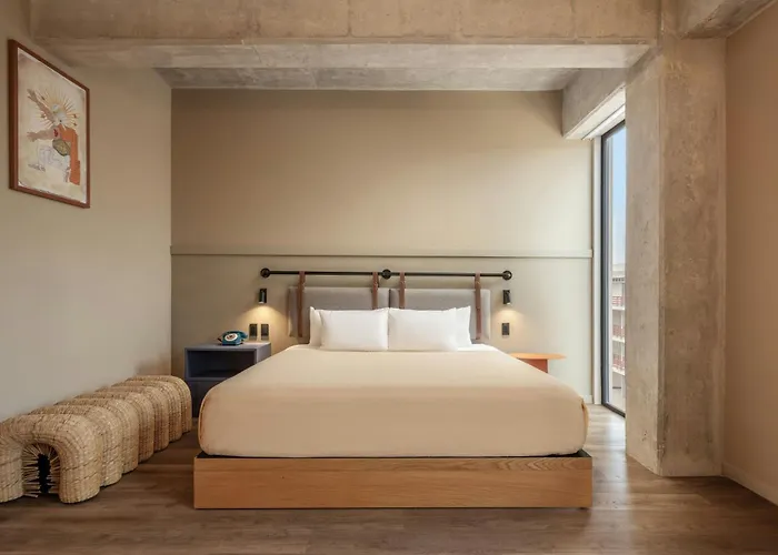 Hotel Moxy 4*