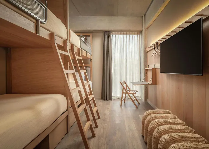 Moxy Hotel 4*