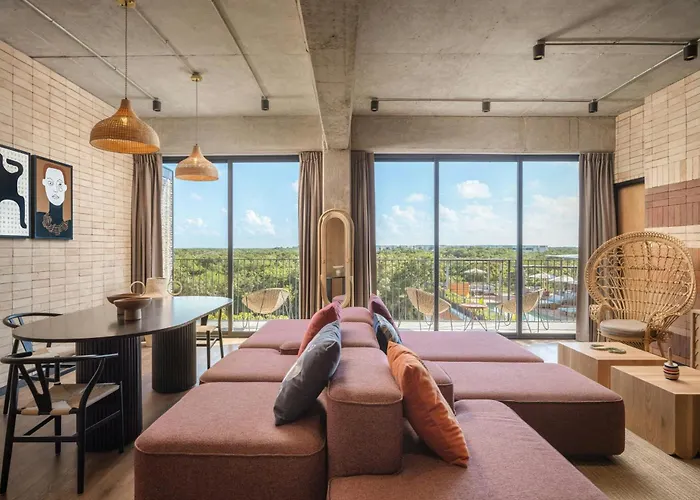 Moxy Hotel