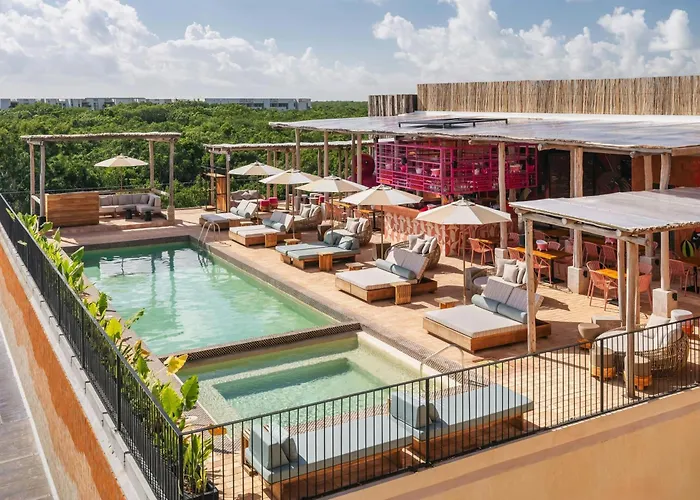 Moxy Hotel